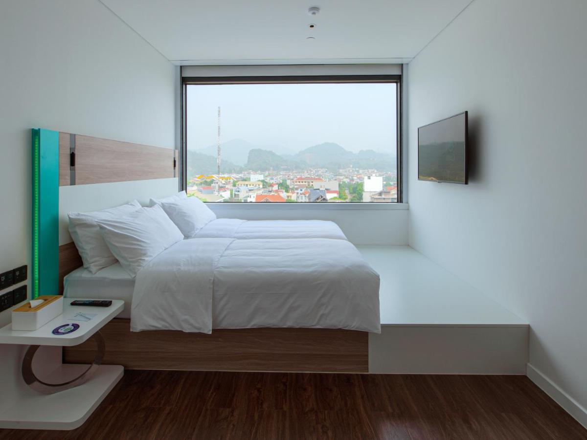 Sojo Hotel Hòa Bình Esterno foto