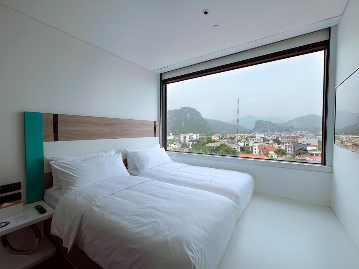 Sojo Hotel Hòa Bình Esterno foto
